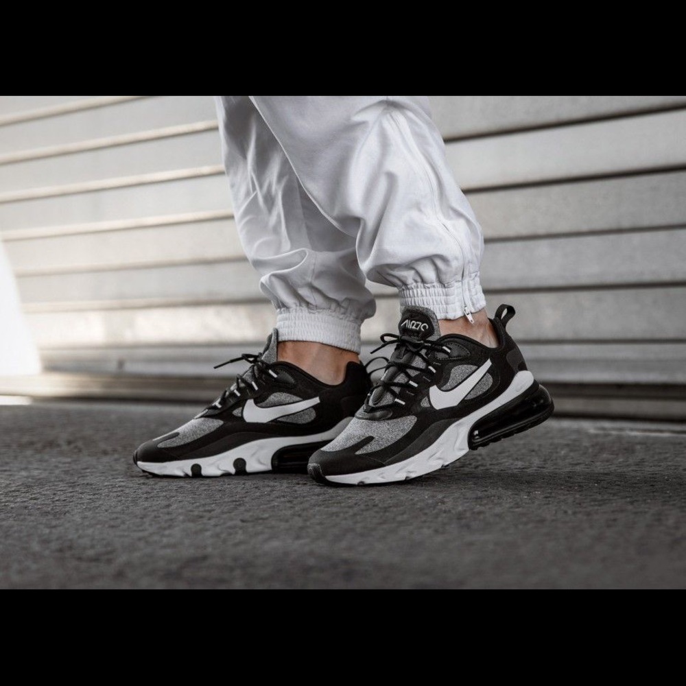 Women’s Size 5.5 Nike Air Max 270 React